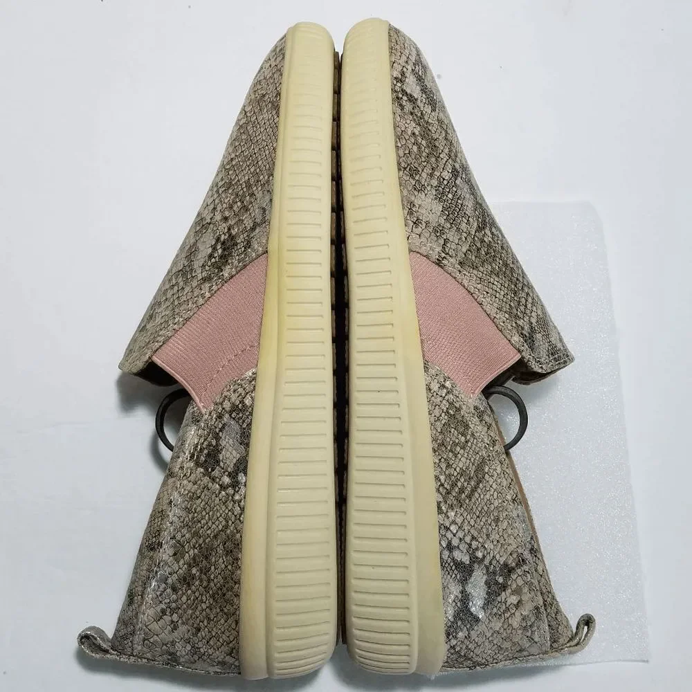 Nurture Brayline Slip On Snake Print Leather Sneakers Shoes Womens Sz 7.5